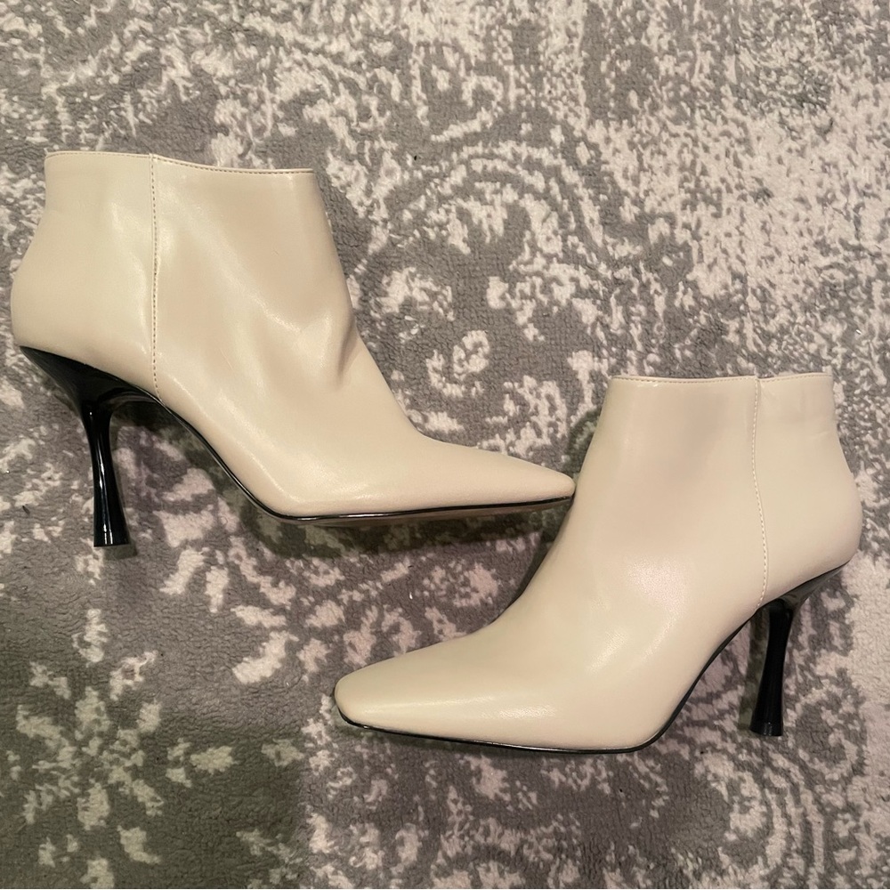 Mix 6 Bone ankle booties- never worn size 10